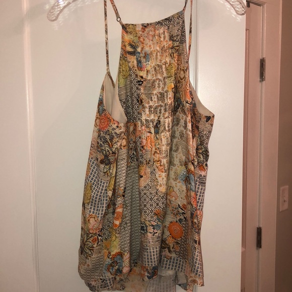 Small dressy patterned tank top - Picture 2 of 3